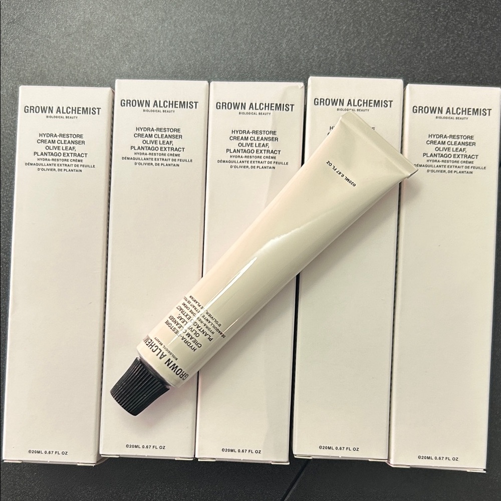 Grown Alchemist Hydra-Restore Cream Cleanser - 20 ml set of 5 - Picture 2 of 3